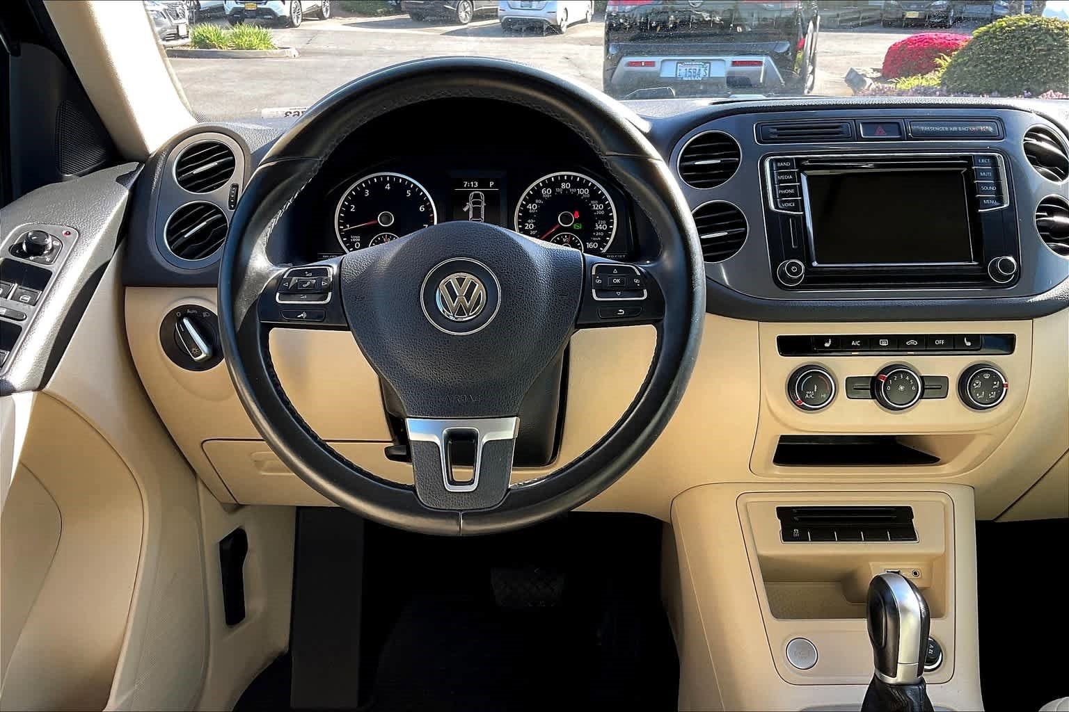 2017 Volkswagen Tiguan S